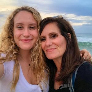 Meet your Posher, Melissa annie